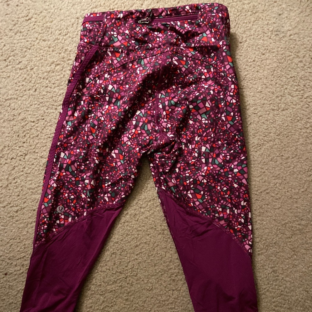 Lululemon Cropped Athletic Gym Leggings size 4